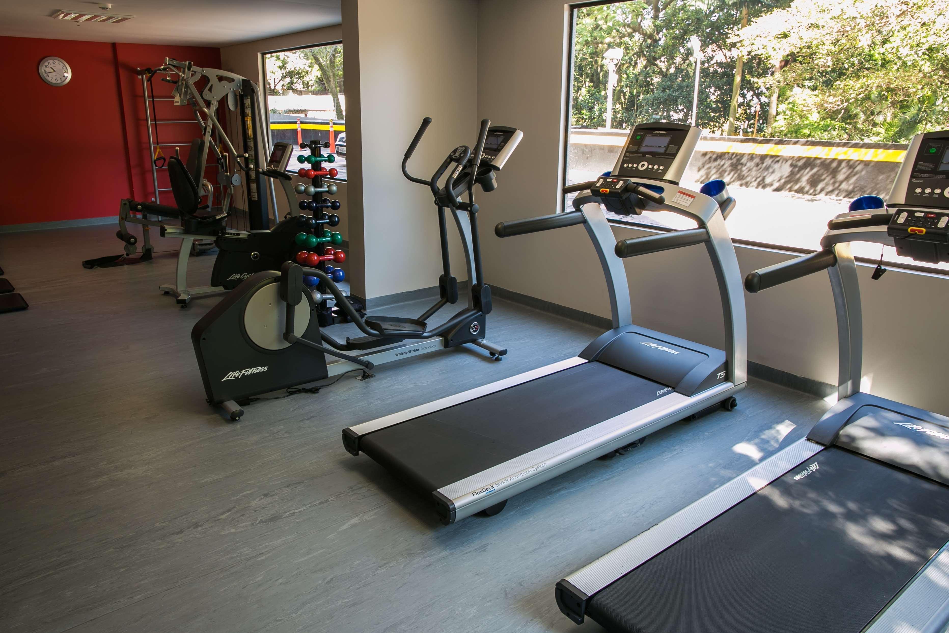 Art Hotel Transamerica Collection Porto Alegre Exterior photo A gym at the University of New England